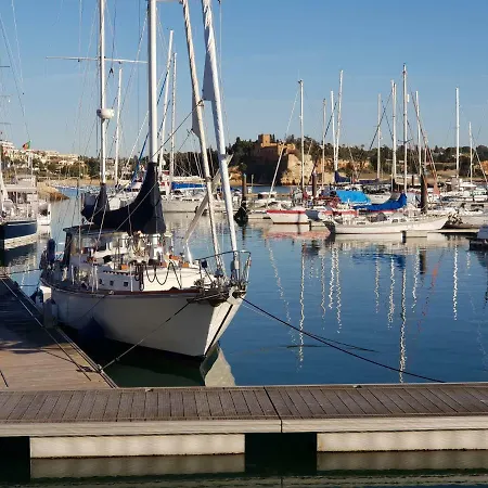 Daire Riomar Da Rocha *